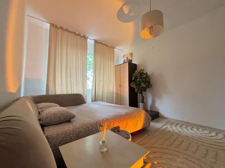 Deluxe Plovdiv Apartment Exterior photo
